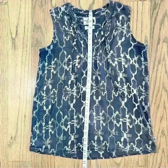 The North Face Women’s Sleeveless Sheer Blouse Top Size Small - Picture 9 of 11